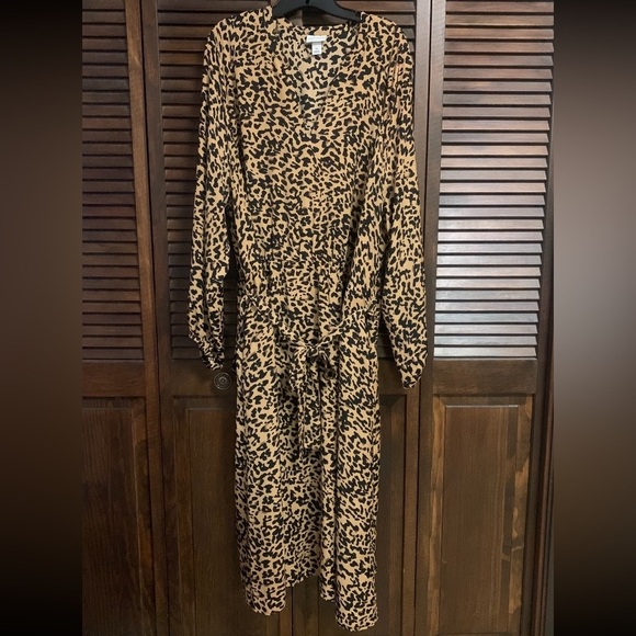 Ava & Viv long sleeve midi dress, Size 3X - Picture 3 of 6